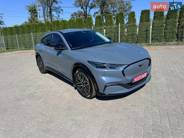 Черный Мерседес Е-Класс, объемом двигателя 1.95 л и пробегом 73 тыс. км за 54000 $, фото 1 на Automoto.ua