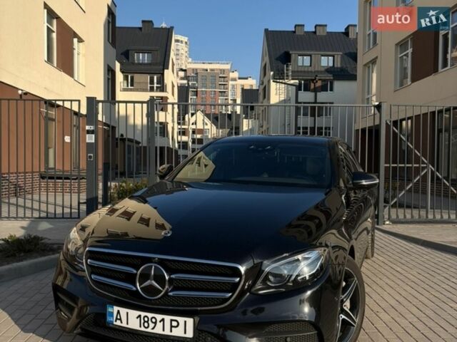 Черный Мерседес Е-Класс, объемом двигателя 1.95 л и пробегом 105 тыс. км за 42500 $, фото 1 на Automoto.ua