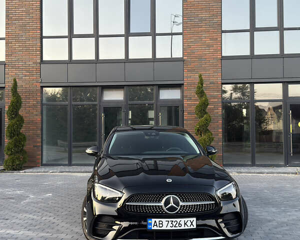 Чорний Мерседес Е-Клас, об'ємом двигуна 1.95 л та пробігом 148 тис. км за 50000 $, фото 1 на Automoto.ua