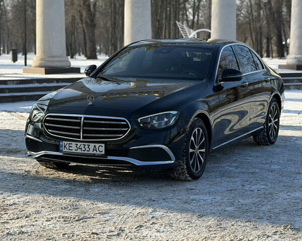 Чорний Мерседес Е-Клас, об'ємом двигуна 1.95 л та пробігом 97 тис. км за 43900 $, фото 1 на Automoto.ua