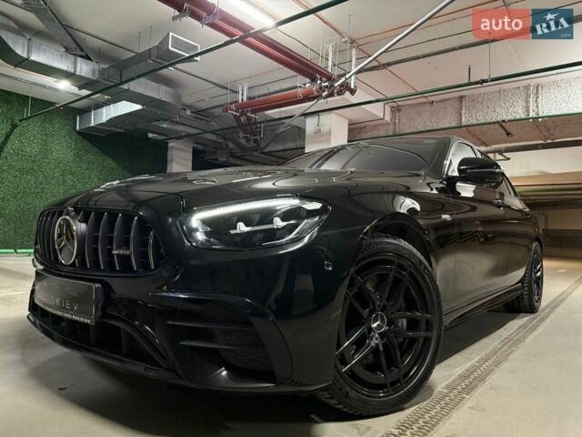 Черный Мерседес Е-Класс, объемом двигателя 3 л и пробегом 65 тыс. км за 89500 $, фото 1 на Automoto.ua