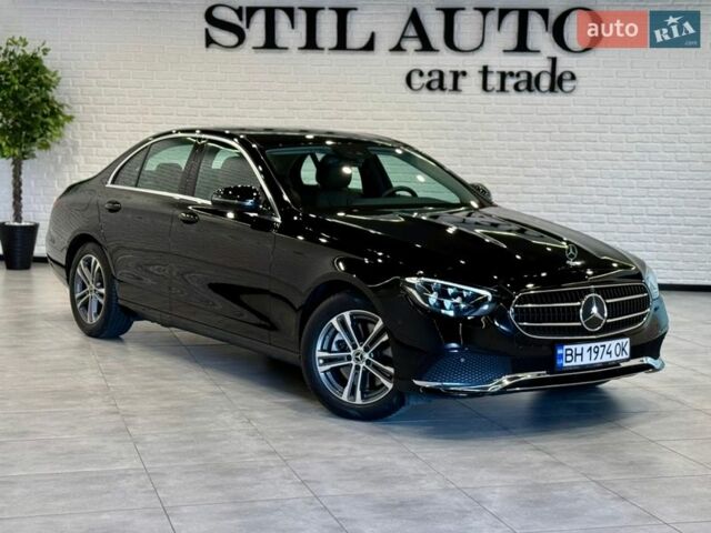 Чорний Мерседес Е-Клас, об'ємом двигуна 1.95 л та пробігом 40 тис. км за 54000 $, фото 1 на Automoto.ua