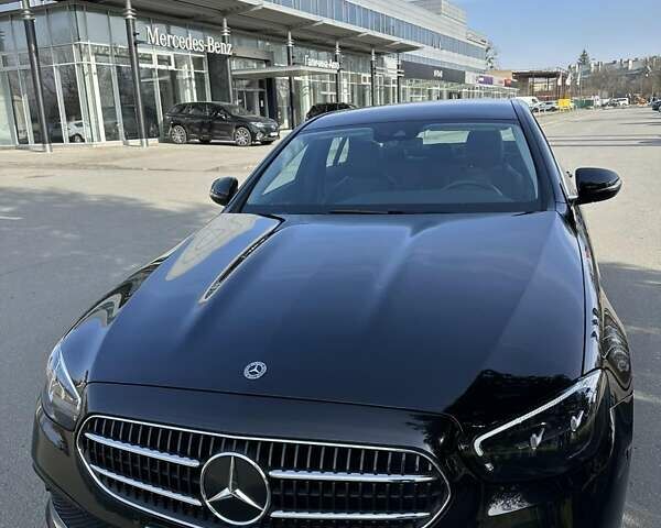 Черный Мерседес Е-Класс, объемом двигателя 1.95 л и пробегом 50 тыс. км за 49500 $, фото 1 на Automoto.ua