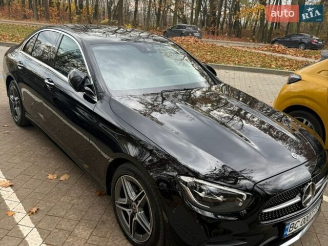 Черный Мерседес Е-Класс, объемом двигателя 2 л и пробегом 93 тыс. км за 65000 $, фото 1 на Automoto.ua