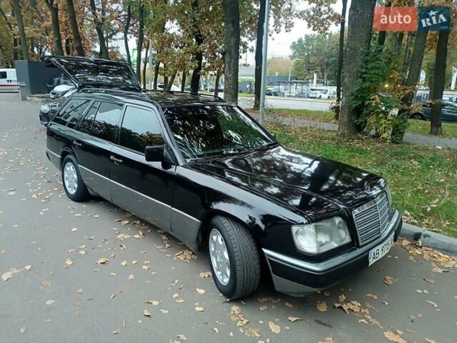 Черный Мерседес Е-Класс, объемом двигателя 2.8 л и пробегом 270 тыс. км за 4000 $, фото 1 на Automoto.ua