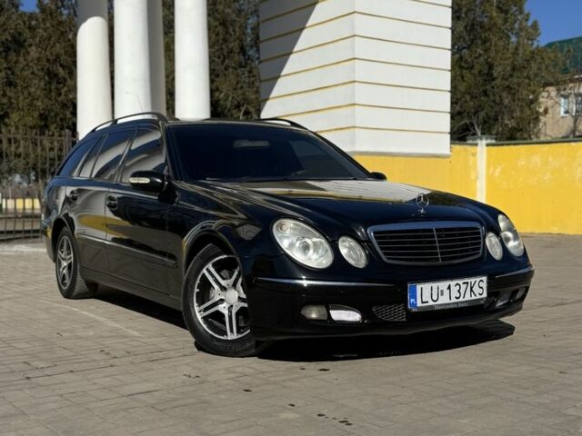 Чорний Мерседес Е-Клас, об'ємом двигуна 3.2 л та пробігом 400 тис. км за 3500 $, фото 1 на Automoto.ua