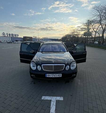 Чорний Мерседес Е-Клас, об'ємом двигуна 3 л та пробігом 316 тис. км за 6999 $, фото 1 на Automoto.ua
