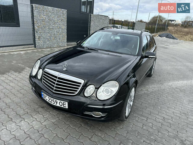 Черный Мерседес Е-Класс, объемом двигателя 2.99 л и пробегом 310 тыс. км за 8100 $, фото 1 на Automoto.ua