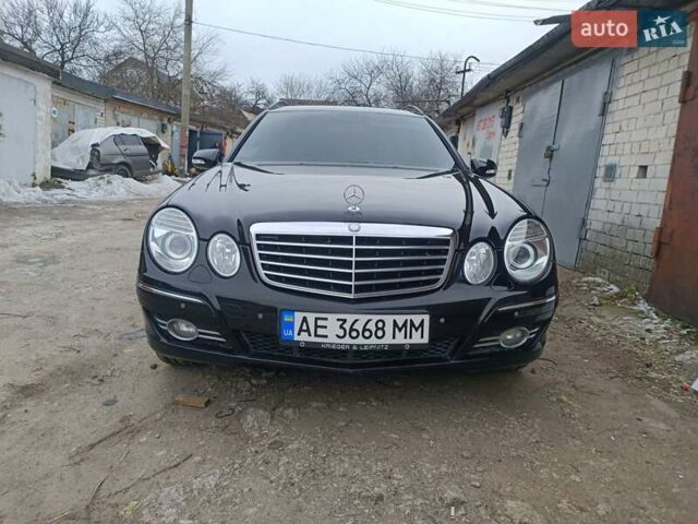Черный Мерседес Е-Класс, объемом двигателя 0 л и пробегом 320 тыс. км за 8300 $, фото 1 на Automoto.ua