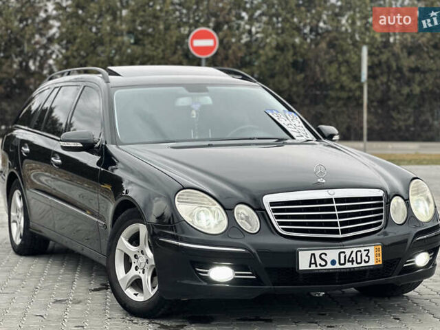Чорний Мерседес Е-Клас, об'ємом двигуна 2.2 л та пробігом 320 тис. км за 8349 $, фото 1 на Automoto.ua