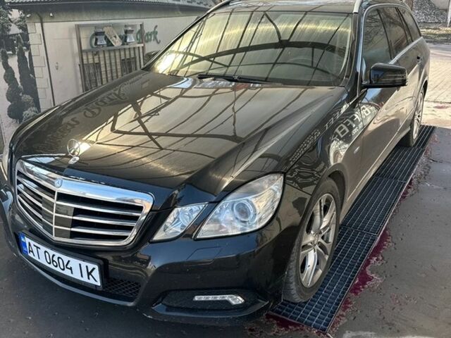 Чорний Мерседес Е-Клас, об'ємом двигуна 3 л та пробігом 295 тис. км за 13000 $, фото 1 на Automoto.ua