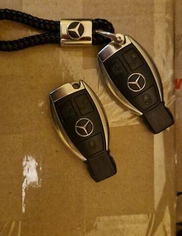 Черный Мерседес Е-Класс, объемом двигателя 3 л и пробегом 294 тыс. км за 15150 $, фото 1 на Automoto.ua