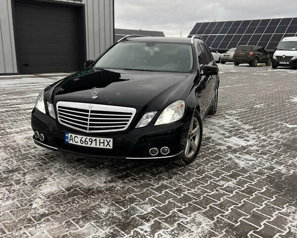 Черный Мерседес Е-Класс, объемом двигателя 2.14 л и пробегом 450 тыс. км за 10300 $, фото 1 на Automoto.ua