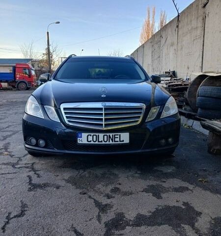 Черный Мерседес Е-Класс, объемом двигателя 2.2 л и пробегом 400 тыс. км за 8700 $, фото 1 на Automoto.ua