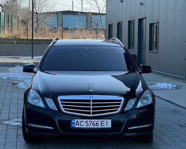 Чорний Мерседес Е-Клас, об'ємом двигуна 2.2 л та пробігом 380 тис. км за 10800 $, фото 1 на Automoto.ua