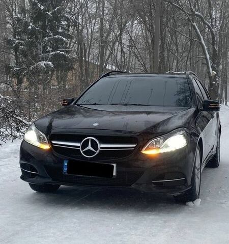 Черный Мерседес Е-Класс, объемом двигателя 2.2 л и пробегом 100 тыс. км за 4999 $, фото 1 на Automoto.ua