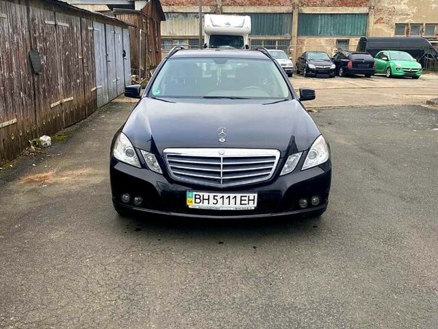 Чорний Мерседес Е-Клас, об'ємом двигуна 2.1 л та пробігом 430 тис. км за 11500 $, фото 1 на Automoto.ua