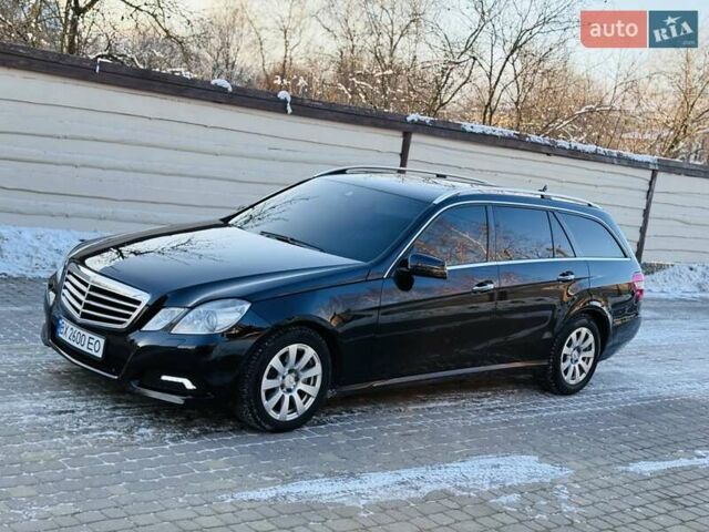 Черный Мерседес Е-Класс, объемом двигателя 2.2 л и пробегом 315 тыс. км за 10950 $, фото 1 на Automoto.ua
