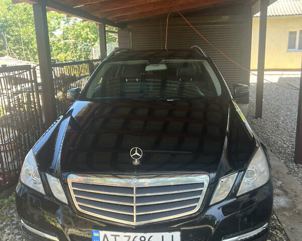 Черный Мерседес Е-Класс, объемом двигателя 2.2 л и пробегом 212 тыс. км за 11500 $, фото 1 на Automoto.ua