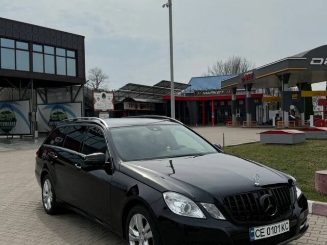 Черный Мерседес Е-Класс, объемом двигателя 2.2 л и пробегом 345 тыс. км за 11500 $, фото 1 на Automoto.ua