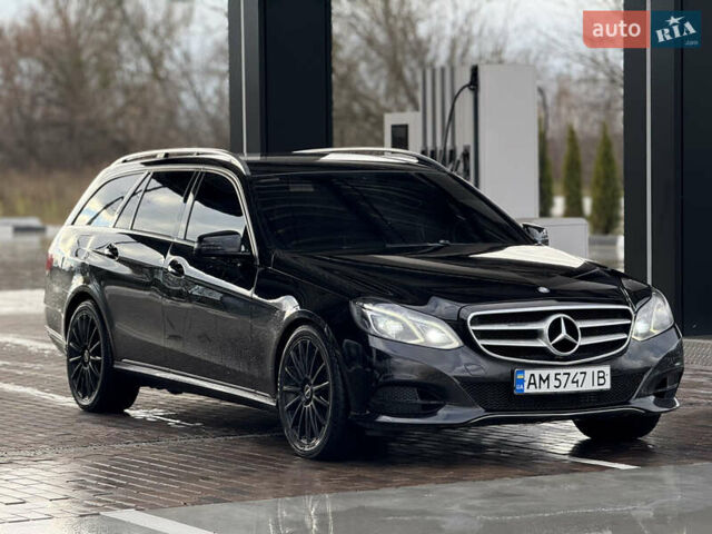 Черный Мерседес Е-Класс, объемом двигателя 2.2 л и пробегом 412 тыс. км за 9999 $, фото 1 на Automoto.ua
