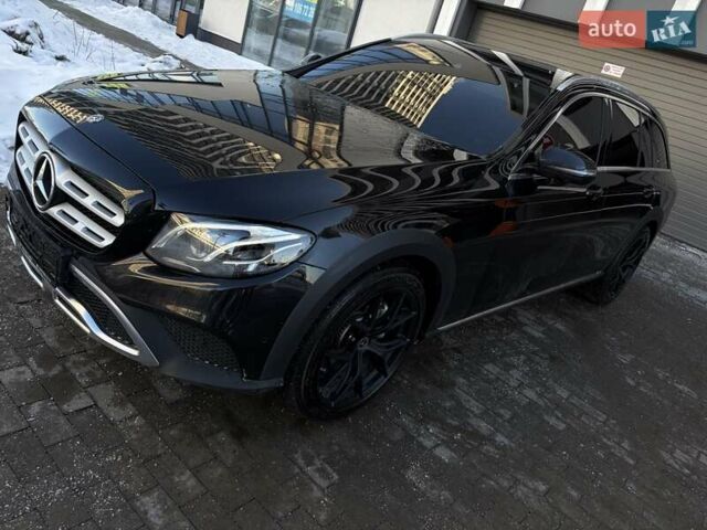 Черный Мерседес Е-Класс, объемом двигателя 2.2 л и пробегом 124 тыс. км за 35300 $, фото 1 на Automoto.ua