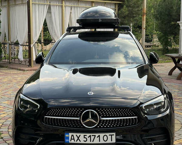Чорний Мерседес Е-Клас, об'ємом двигуна 1.95 л та пробігом 45 тис. км за 51999 $, фото 1 на Automoto.ua
