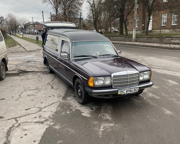 Фиолетовый Мерседес Е-Класс, объемом двигателя 2.5 л и пробегом 285 тыс. км за 3600 $, фото 1 на Automoto.ua