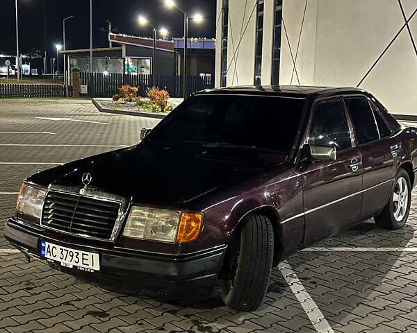 Коричневый Мерседес Е-Класс, объемом двигателя 2 л и пробегом 500 тыс. км за 2500 $, фото 1 на Automoto.ua