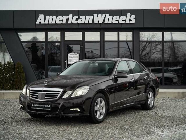 Коричневый Мерседес Е-Класс, объемом двигателя 3 л и пробегом 291 тыс. км за 16700 $, фото 1 на Automoto.ua