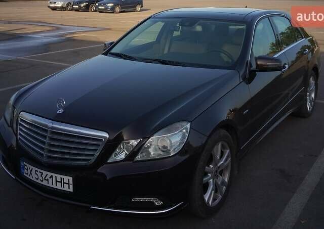 Коричневый Мерседес Е-Класс, объемом двигателя 3 л и пробегом 206 тыс. км за 14999 $, фото 1 на Automoto.ua