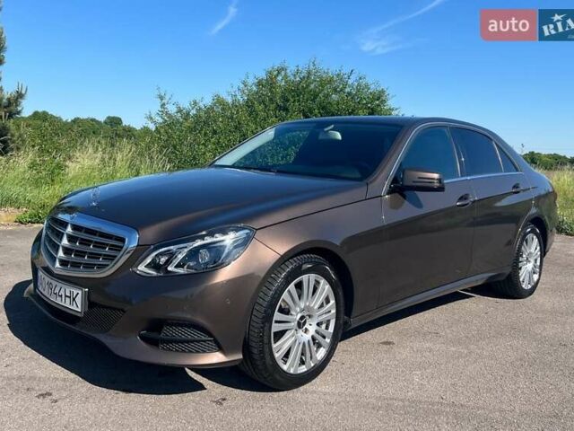 Коричневий Мерседес Е-Клас, об'ємом двигуна 2.14 л та пробігом 390 тис. км за 17500 $, фото 1 на Automoto.ua
