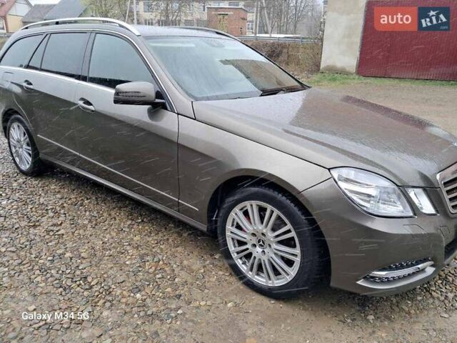 Коричневий Мерседес Е-Клас, об'ємом двигуна 2.2 л та пробігом 231 тис. км за 12500 $, фото 1 на Automoto.ua