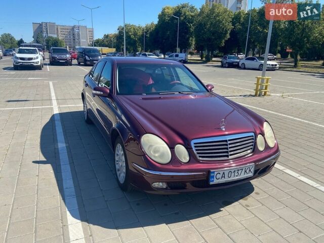 Червоний Мерседес Е-Клас, об'ємом двигуна 2.6 л та пробігом 341 тис. км за 6400 $, фото 1 на Automoto.ua