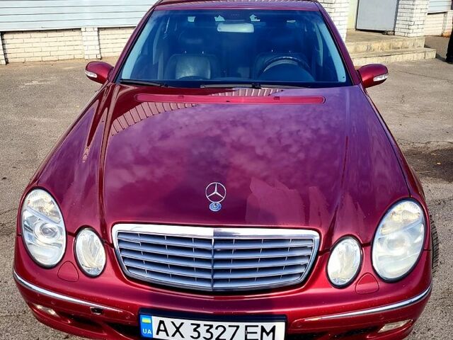 Красный Мерседес Е-Класс, объемом двигателя 1.8 л и пробегом 247 тыс. км за 6200 $, фото 1 на Automoto.ua