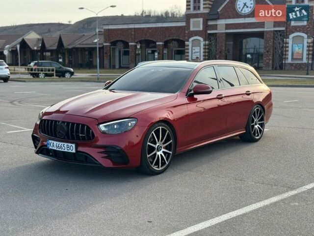 Красный Мерседес Е-Класс, объемом двигателя 3 л и пробегом 230 тыс. км за 26500 $, фото 1 на Automoto.ua
