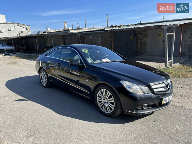 Мерседес Е-Класс, объемом двигателя 2.1 л и пробегом 180 тыс. км за 16500 $, фото 1 на Automoto.ua