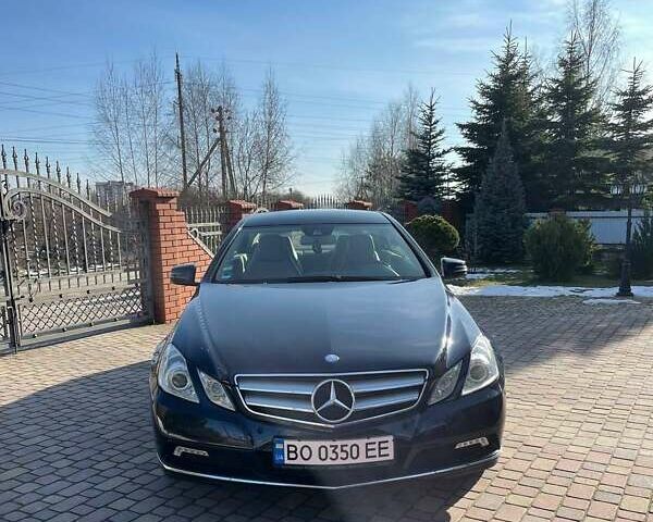Мерседес Е-Класс, объемом двигателя 3 л и пробегом 256 тыс. км за 17500 $, фото 1 на Automoto.ua