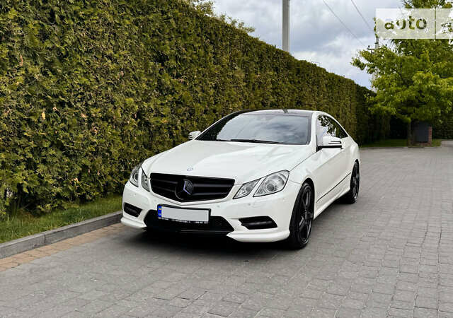 Мерседес Е-Класс, объемом двигателя 4.66 л и пробегом 112 тыс. км за 22500 $, фото 1 на Automoto.ua