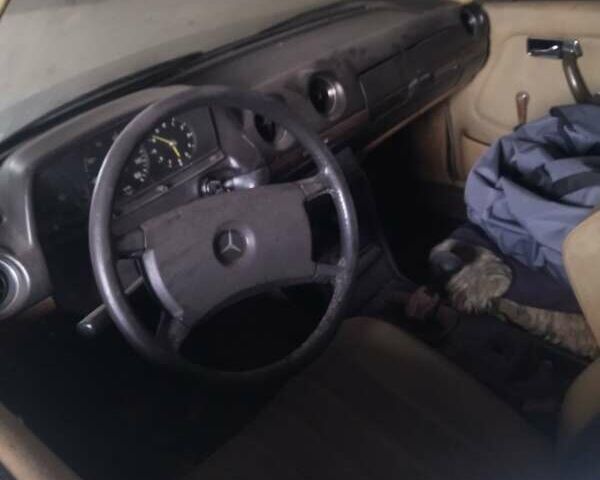 Мерседес Е-Клас, об'ємом двигуна 2.4 л та пробігом 500 тис. км за 1000 $, фото 1 на Automoto.ua