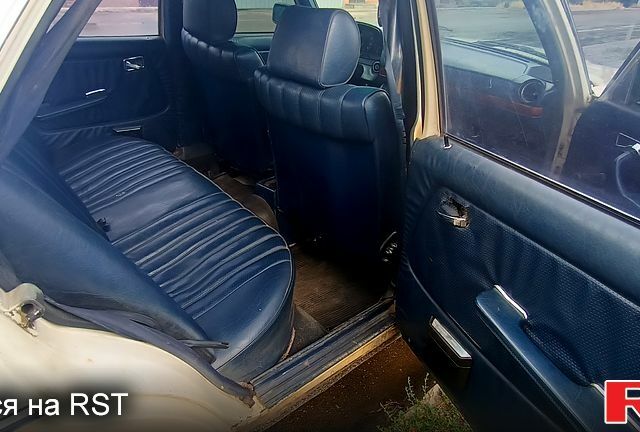 Мерседес Е-Класс, объемом двигателя 2.4 л и пробегом 450 тыс. км за 1200 $, фото 1 на Automoto.ua