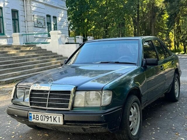 Мерседес Е-Клас, об'ємом двигуна 2 л та пробігом 350 тис. км за 1150 $, фото 1 на Automoto.ua