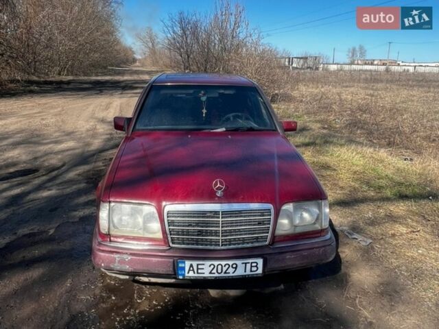 Мерседес Е-Клас, об'ємом двигуна 2.3 л та пробігом 425 тис. км за 2700 $, фото 1 на Automoto.ua