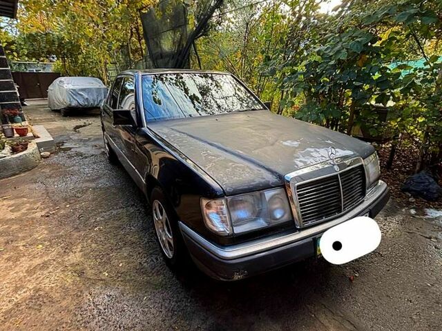 Мерседес Е-Класс, объемом двигателя 2.3 л и пробегом 500 тыс. км за 1550 $, фото 1 на Automoto.ua