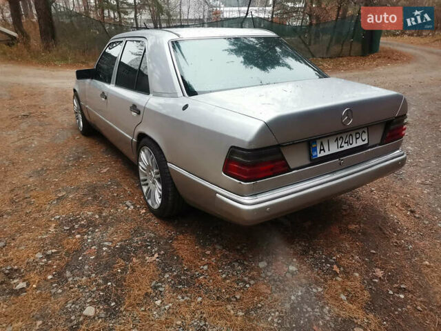 Мерседес Е-Класс, объемом двигателя 2.8 л и пробегом 300 тыс. км за 3200 $, фото 1 на Automoto.ua