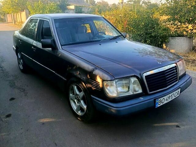 Мерседес Е-Класс, объемом двигателя 2.5 л и пробегом 200 тыс. км за 1450 $, фото 1 на Automoto.ua