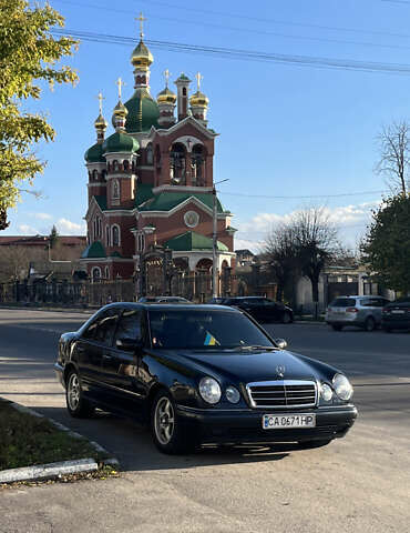 Мерседес Е-Класс, объемом двигателя 2.8 л и пробегом 391 тыс. км за 3500 $, фото 1 на Automoto.ua