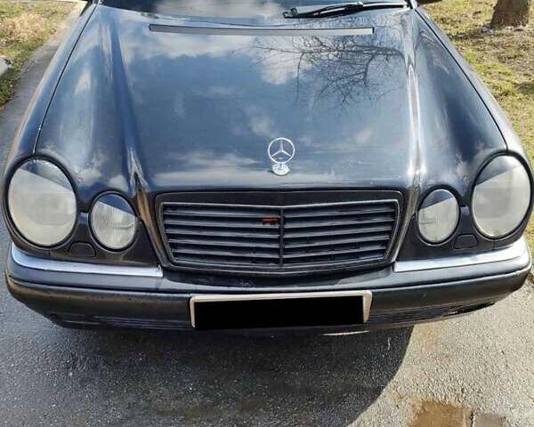 Мерседес Е-Класс, объемом двигателя 3.2 л и пробегом 415 тыс. км за 3300 $, фото 1 на Automoto.ua