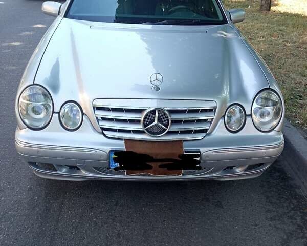 Мерседес Е-Класс, объемом двигателя 2.2 л и пробегом 350 тыс. км за 5000 $, фото 1 на Automoto.ua