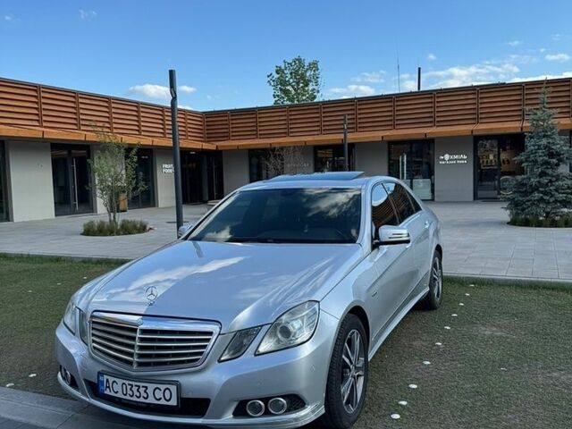 Мерседес Е-Клас, об'ємом двигуна 2.1 л та пробігом 272 тис. км за 10300 $, фото 1 на Automoto.ua